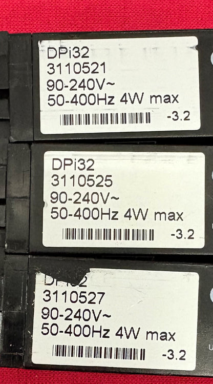 OMEGA PANEL METER DPi32 90-240V 4 DIGIT TEMPERATURE/PROCESS - PARTS/REPAIR/QTY 3