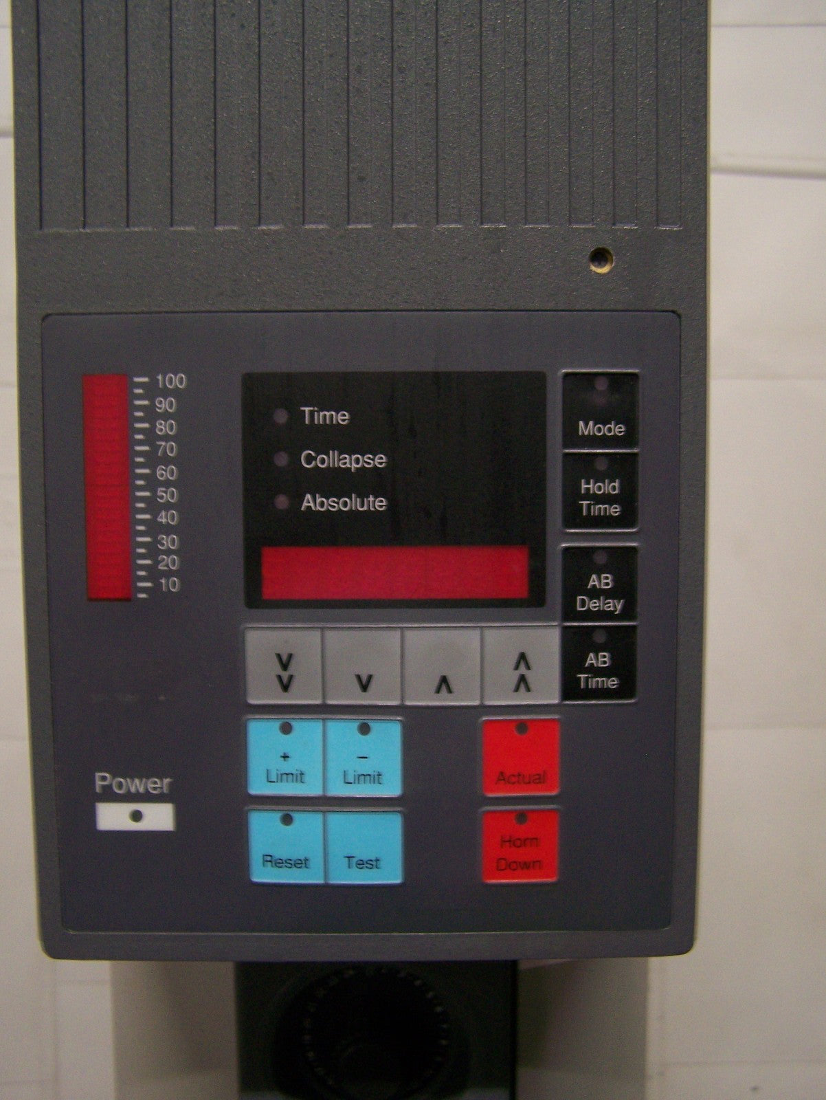 BRANSON ULTRASONIC WELDER 910IWT INPUT 117 VAC 13 AMP 50/60 HZ FOR PARTS REPAIR