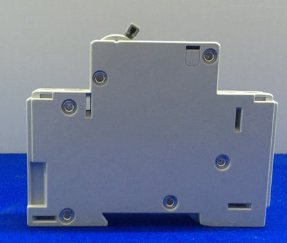 アレン・ブラッドリー アレン・ブラッドリー AB 1492-CB1G020 / 1492CB1G020 SER C 1492-CB1