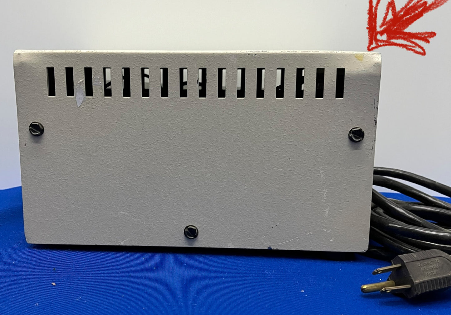 LINETAMER PCLT 150 パワーラインコンディショナー 150VA 60HZ IN 120 OUT 120