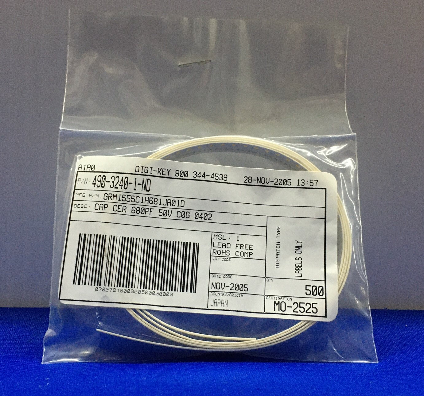 1 PAKET MIT 500 DIGI-KEY MURATA 490-3240-1-ND / GRM1555C1H681JA01D KONDENSATOREN