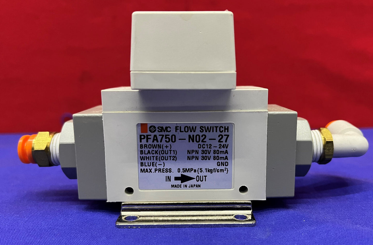 Interruttore di flusso digitale SMC PFA750-N02-27 12-24VDC