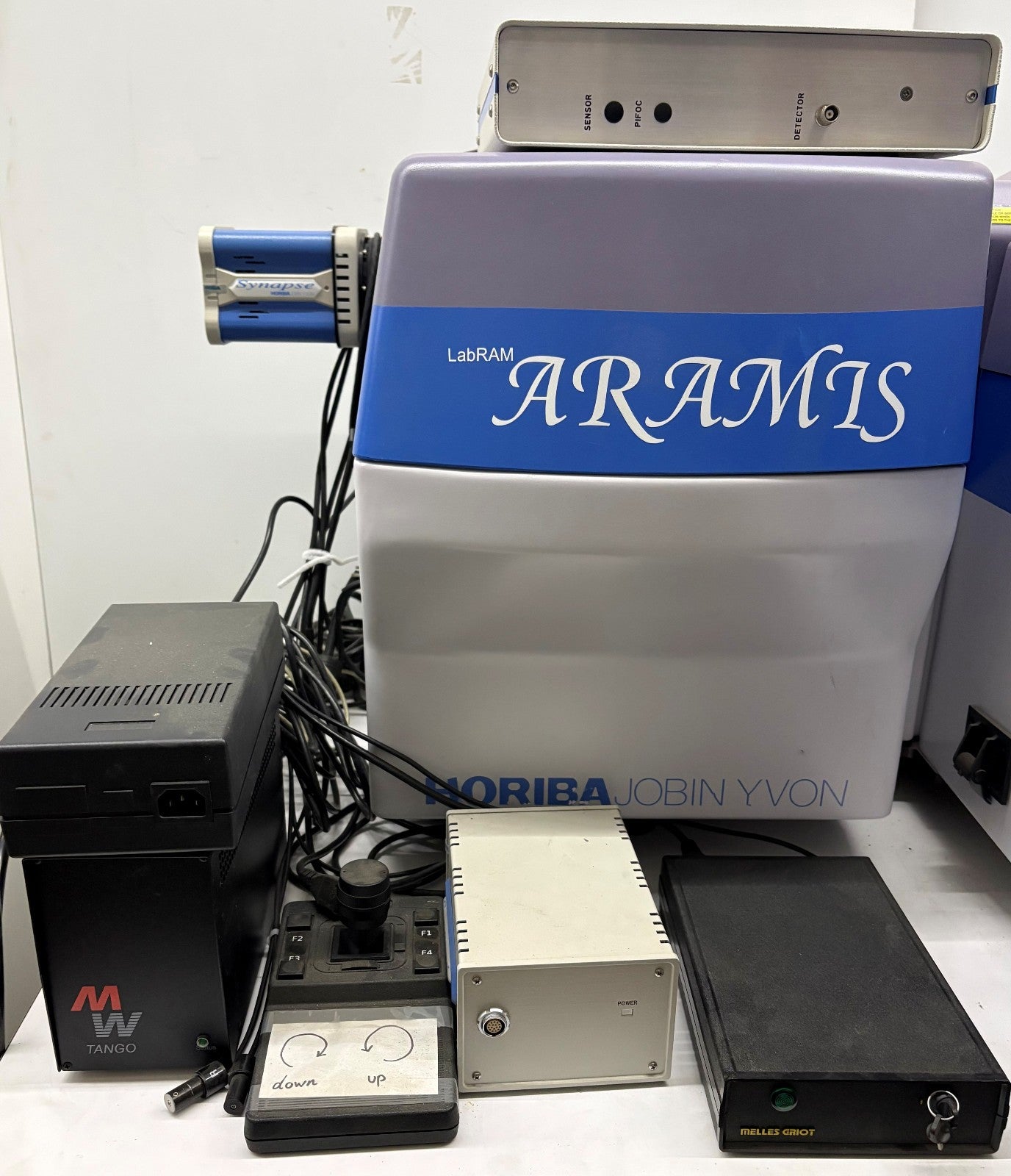 HORIBA JOBIN YVON LABRAM ARAMIS RAMAN MICROSCOPE SPECTROMETER 82059191SE - PARTS