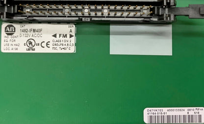1 lotto di 2 - Modulo di interfaccia terminale Allen Bradley 1492-IFM40F 0-132 V CA / CC 