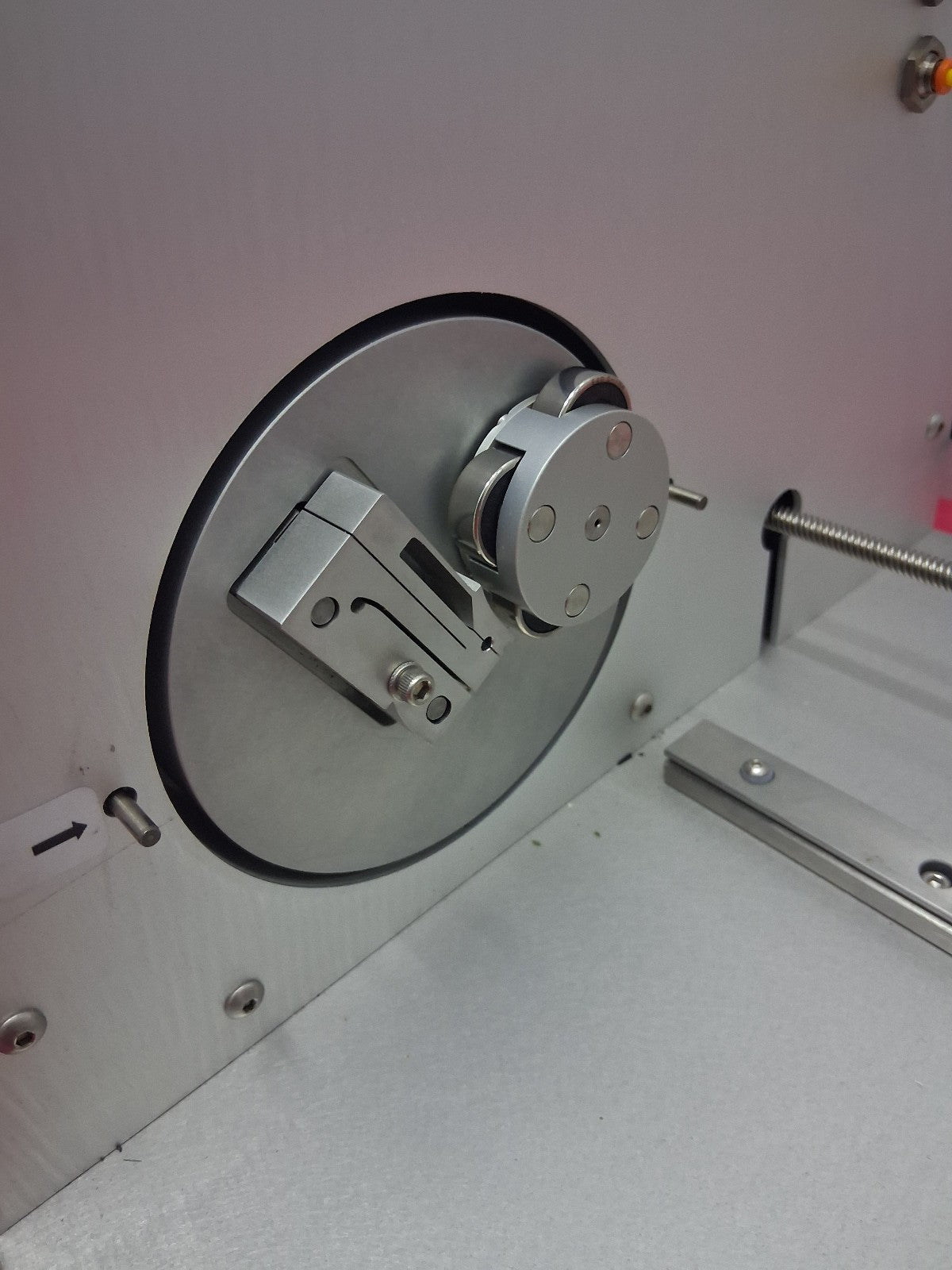 Blockwise Engineering SFA Marker Band Swager 120-220 VAC 2A 50-60 Hz 500 RPM