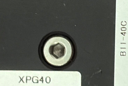 Lot of 2 XPG40 MANUAL 40mm x 40 mm STAGE X-AXIS LINEAR MANUAL POSITIONING STAGE