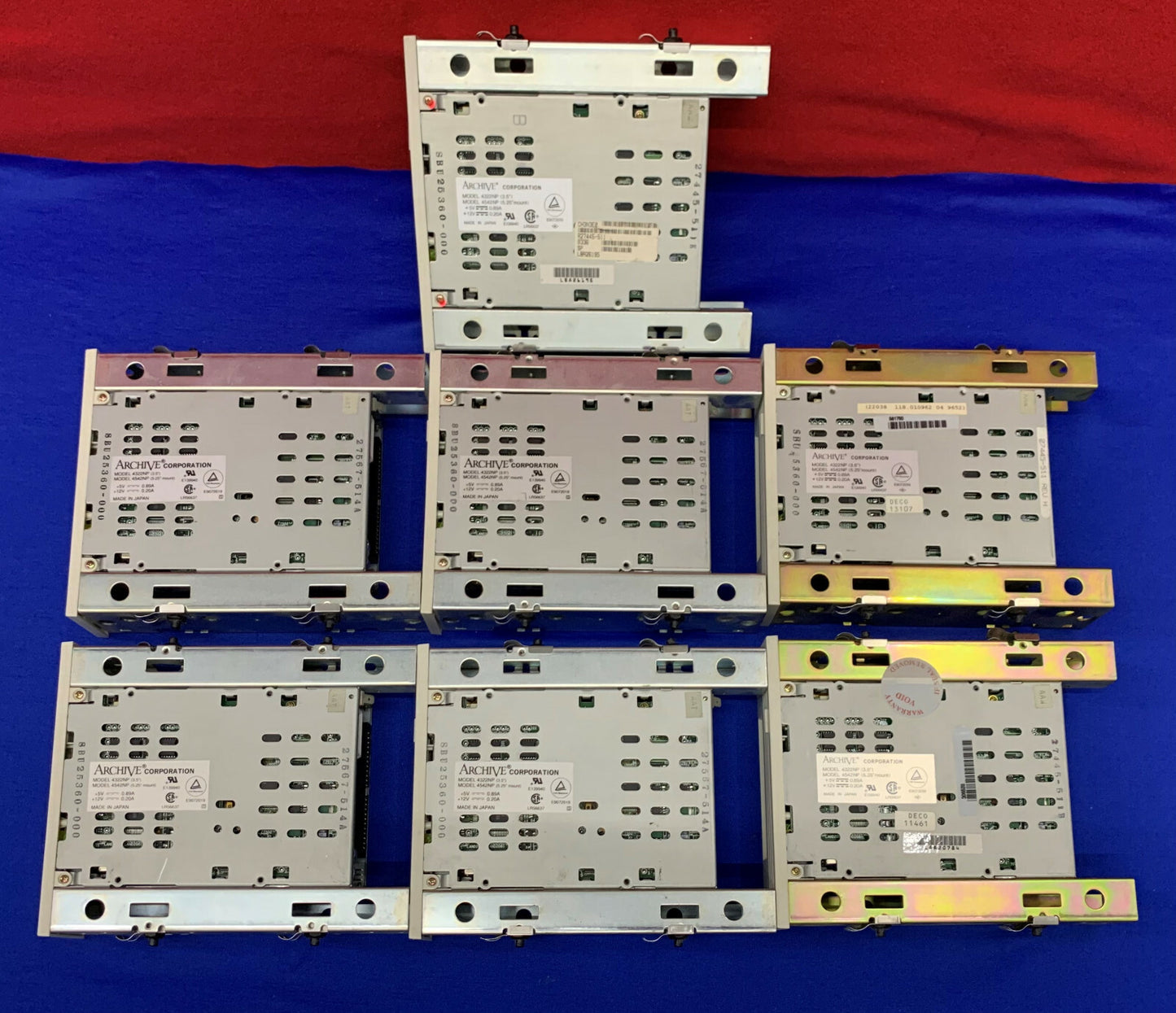 1 Lot Hoeveelheid van 7 - Archief 4322NP 4542NP / 4322NP4542NP Tape Backup Tape Drive 3.5
