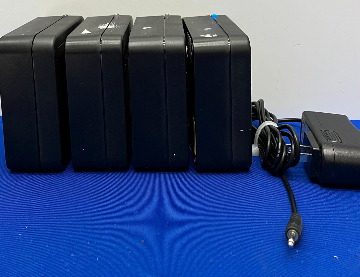 DICKSON WIZARD2 - 数量 2 - WH225 900 MHz ロガー &amp; 数量 2 - WA200 900MHz リピーター