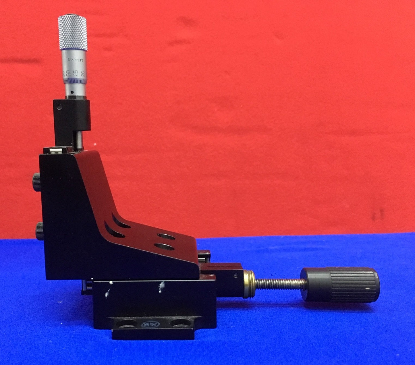 NEWPORT 460A 2 AXIS (X &Y) LINEAR TRANSITION STAGE M-460A-XY Micrometers