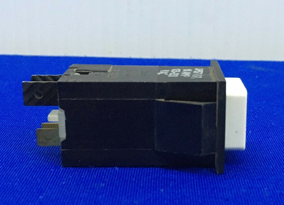 INTERRUPTEUR À BOUTON-POUSSOIR D'ALIMENTATION UND LAB MXSP10400 / MXSP 10400