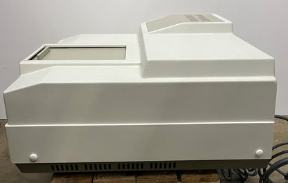 VARIAN CARY 3E UV VISIBLE SPECTROPHOTOMETER - BULB LIFE UNKNOWN - PARTS/REPAIR
