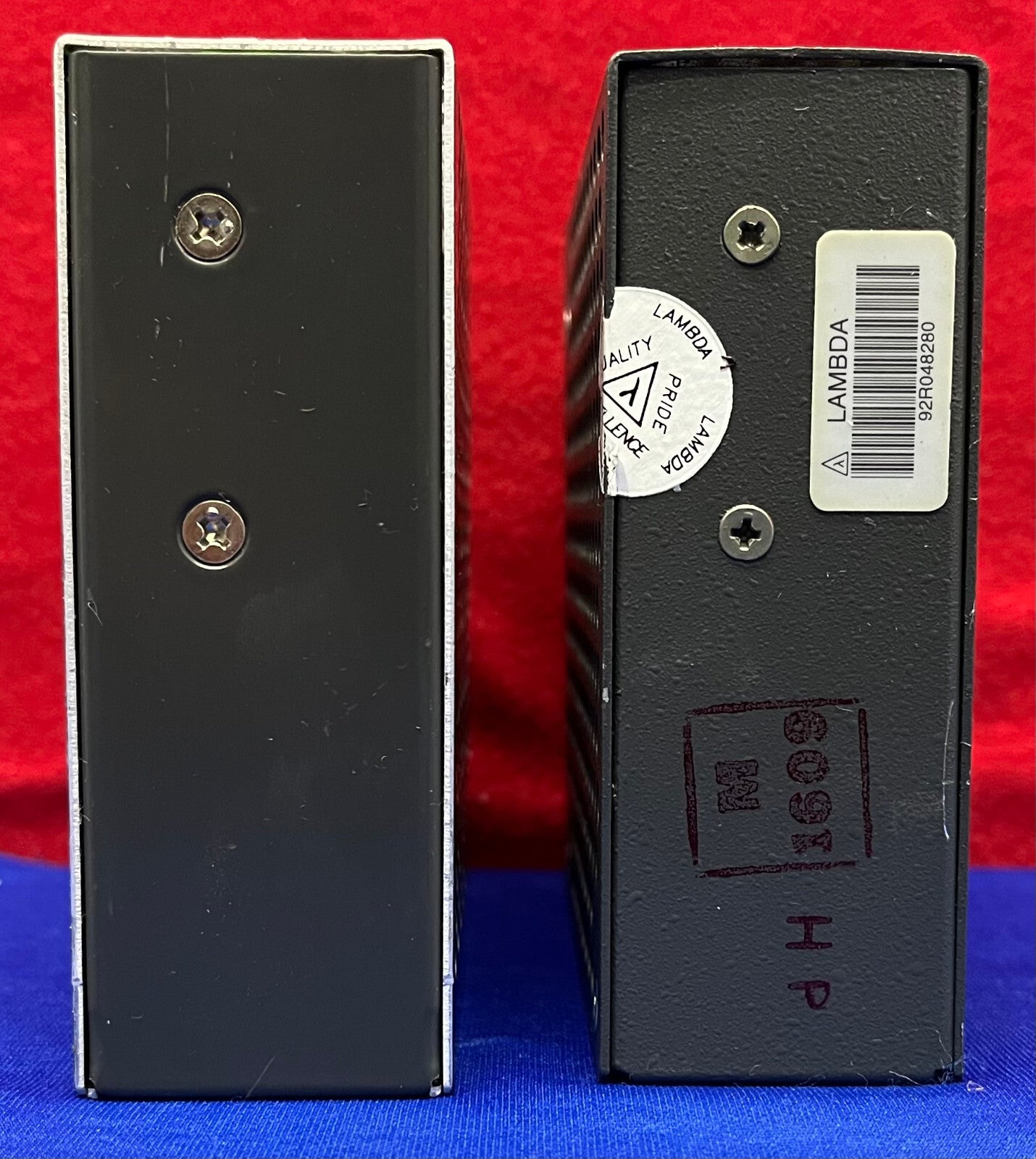 1 LOT HOEVEELHEID VAN 2 - LAMBDA LUS-8A-5 VOEDING