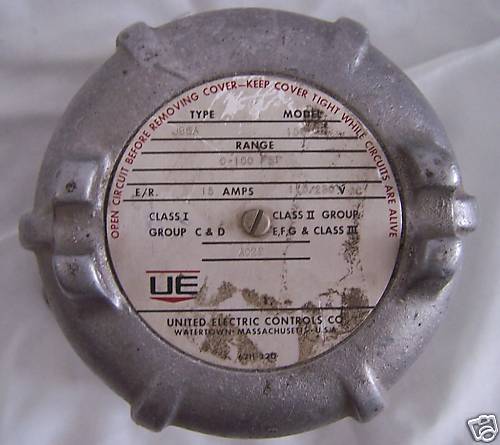 Interruptor de presión de punto de ajuste doble tipo J96A, modelo 156 de United Electric Controls