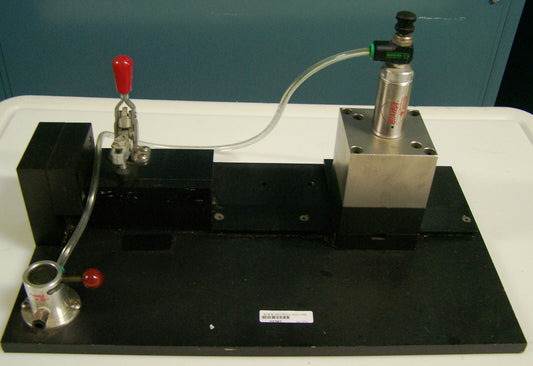 BIMBA PNEUMATIC PLATFORM, MODEL 3MV8, HAS PNEUMATIC ACTUATOR WITH HOSE