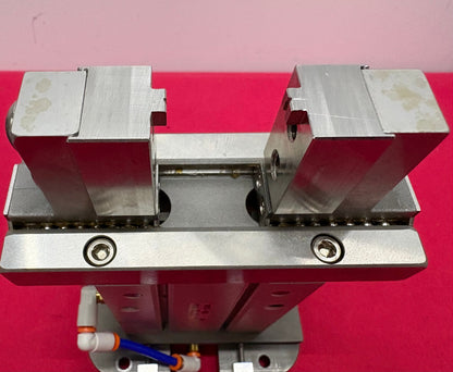 SMC MHZ2-40S2 AIR GRIPPER PARALLEL TYPE SINGLE ACTING 2 FINGER 40mm