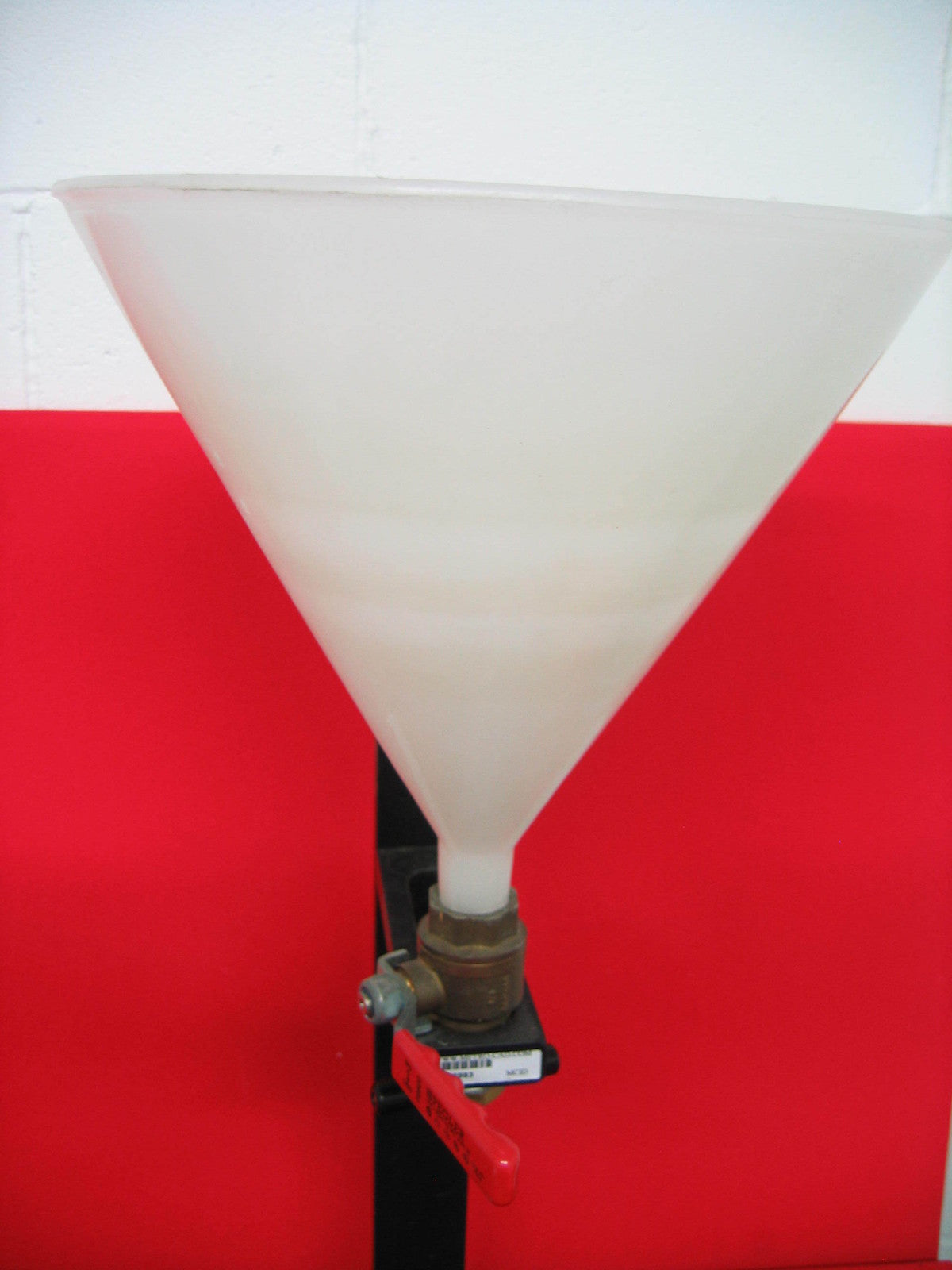 STATION DE REMPLISSAGE MANUELLE PERSONNALISÉE CONTRÔLE DU DÉBIT VIA UNE BUSE À PETITE OUVERTURE VALVE À BILLE 3/4"