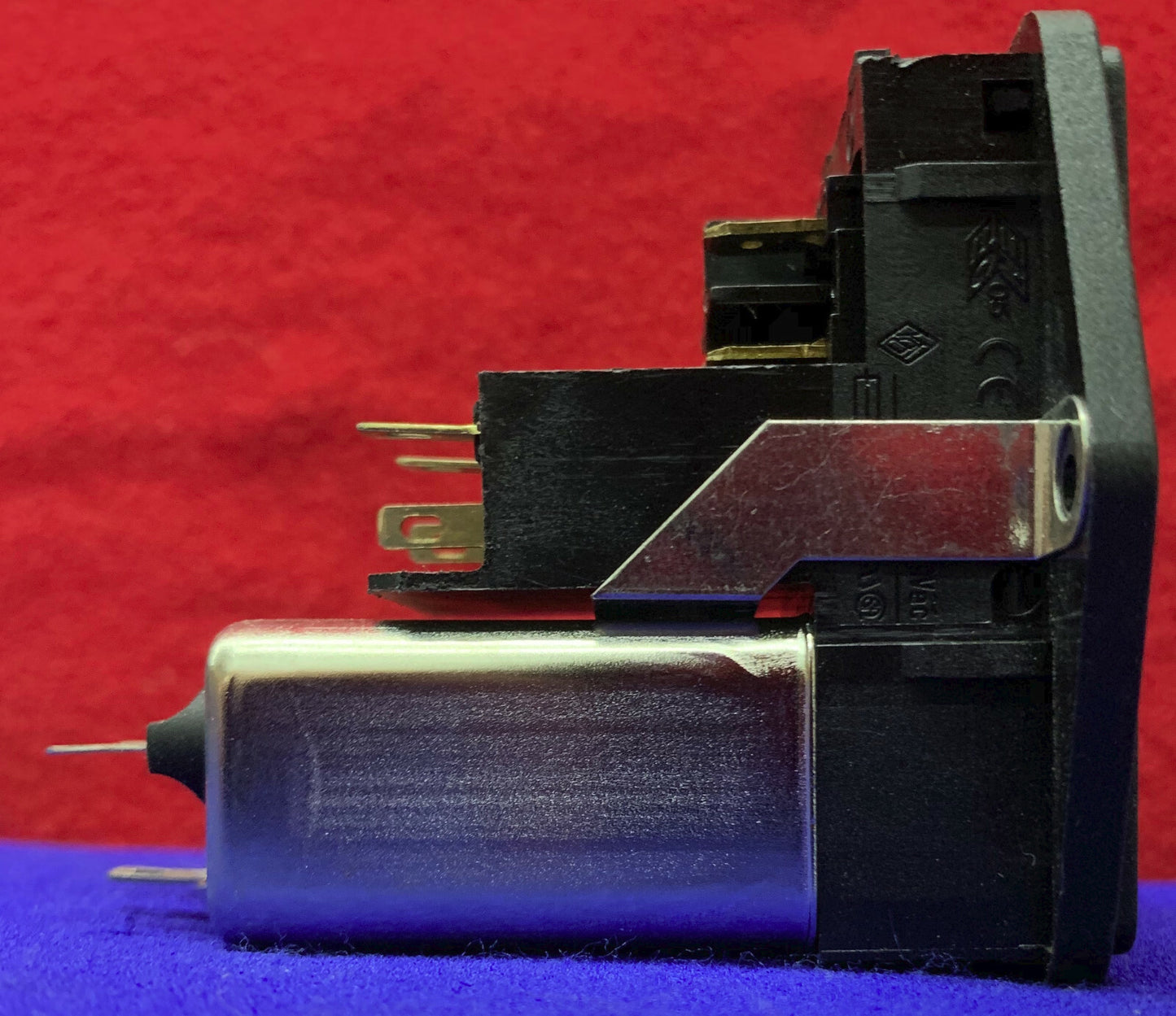 QTY 19  SCHAFFNER 11B3359 FN389B-4-22 VERSATILE SINGLE PHASE POWER ENTRY MODULES
