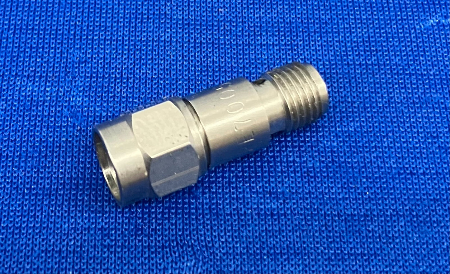 PASTERNACK PE7005-7, ATTENUATORE FISSO 7DB SMA MASCHIO, DIGIKEY# 3985-PE7005-7-ND 