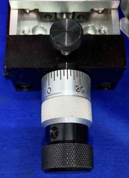 DVT SmartImage Sensor Serie 600 630 mit ALM LA2-6-2K Linearschlitten