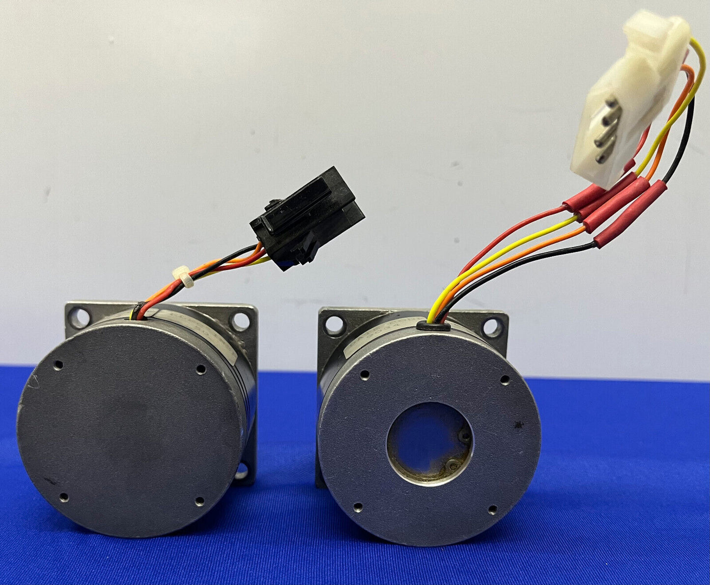 PACIFIC SCIENTIFIC SIGMA 21-2215D200-B075 HZHNRHB-LNN-NS-00 STAPPENMOTOR AANTAL 2 