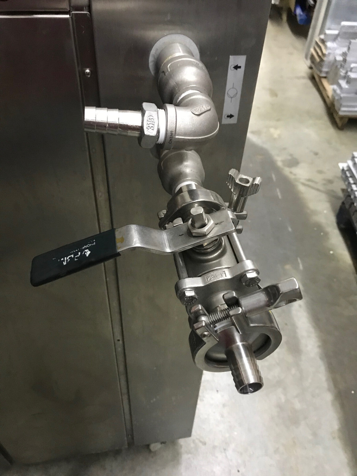 HUBER UNICHILLER CHILLER UC060T 400V 3-N 50HZ MAX 9 8 A ARTIKEL IS GEBRUIKT