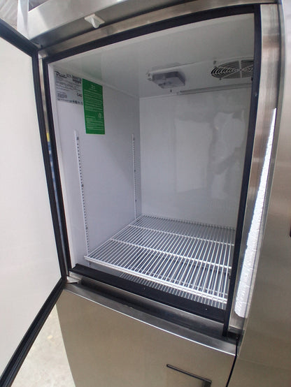 True Refrigerator TM-74-6 1/2 HP 115 V 60 HZ 1 PH 11.8 AMPS Reach in 6 Doors