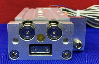 Mesa deslizante neumática SMC MXS16-X12 M9NL-X12 con sensores SMC D-M9N de 16 mm de diámetro interior