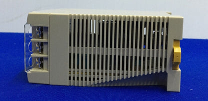 OMRON S82K-01512 VOEDING