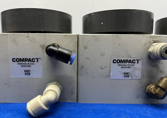 KOMPAKT-ZYLINDER MIT VIERECKIGEM ZOLL-KÖRPER S3X1 BOHRUNG: 3 HUB: 1 Menge von 3