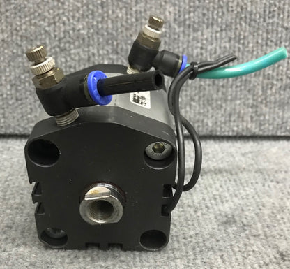 SCHRADER BELLOWS PNEUMATIC CYLINDER - ITEM IS USED/UNTESTED - CAN NOT READ LABEL