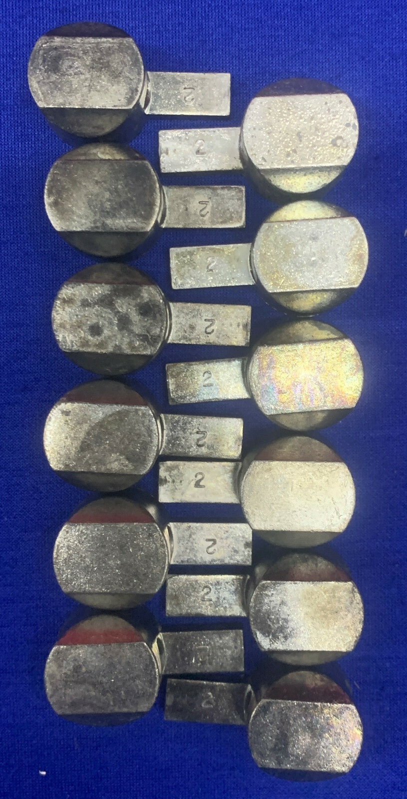 Qtà 12 - Gruppo di fissaggio di ancoraggio standard 80/20 (dado a T, camma e vite a testa cilindrica)