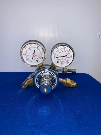 HARRIS, GAS REGULATOR 25GX-145, 3000PSI MAX, VALVE, MISSING ONE GAUGE COVER