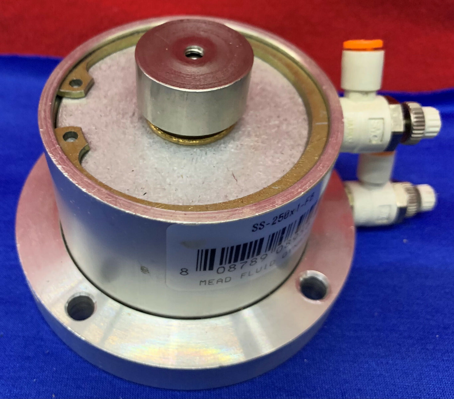 Cilindro neumático Mead Fluid Dynamics SS-250X1-FB con SMC AS2201F