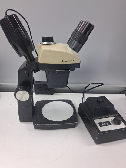 Leica StereoZoom 4 Microscope w/ 10X Eyepieces Stand & Light 7-30X Magnification