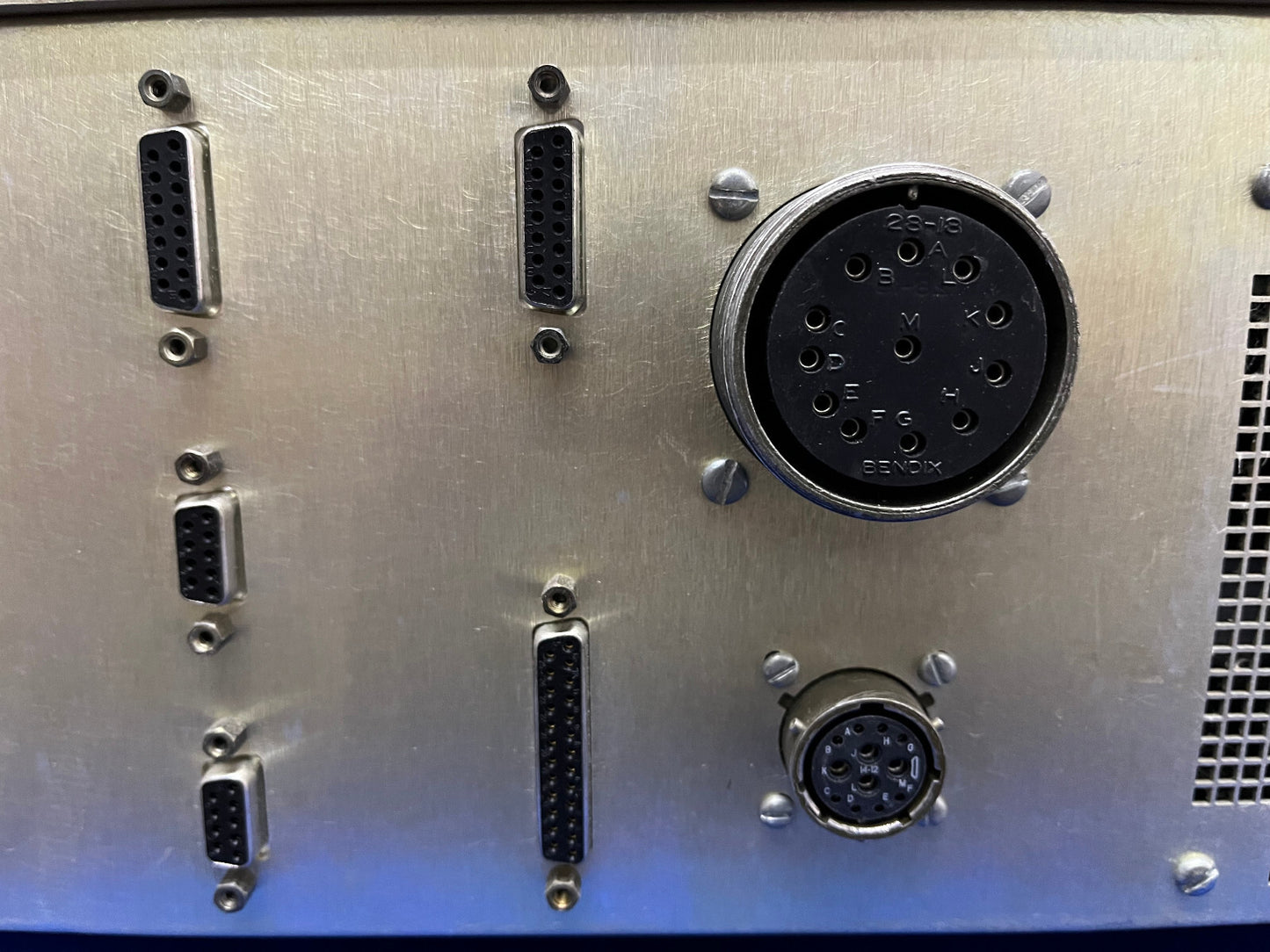 PARTES/REPARACIONES SONICS &amp; MATERIALS EM 1500 CONTROLADOR DE SOLDADURA CON PROCESADOR MICROSÓNICO