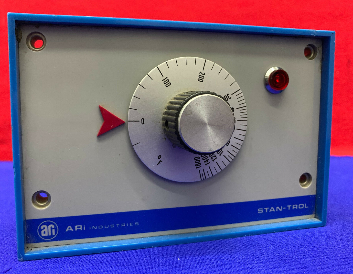 ARI INDUSTRIES STAN-TROL P/N 330028G MODELLO N. 300 REGOLATORE DI TEMPERATURA