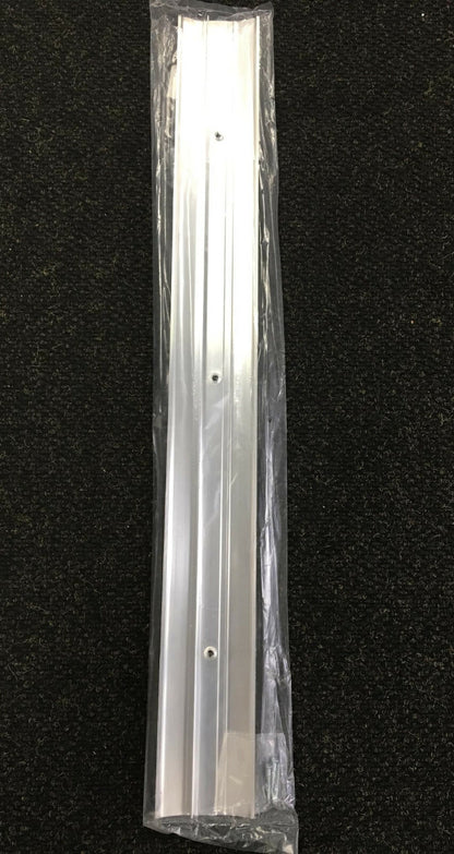 REI / REESE ENTERPRISES, INC. 36" SATTELSCHWELLE, ALUMINIUM, WALZOBERFLÄCHE