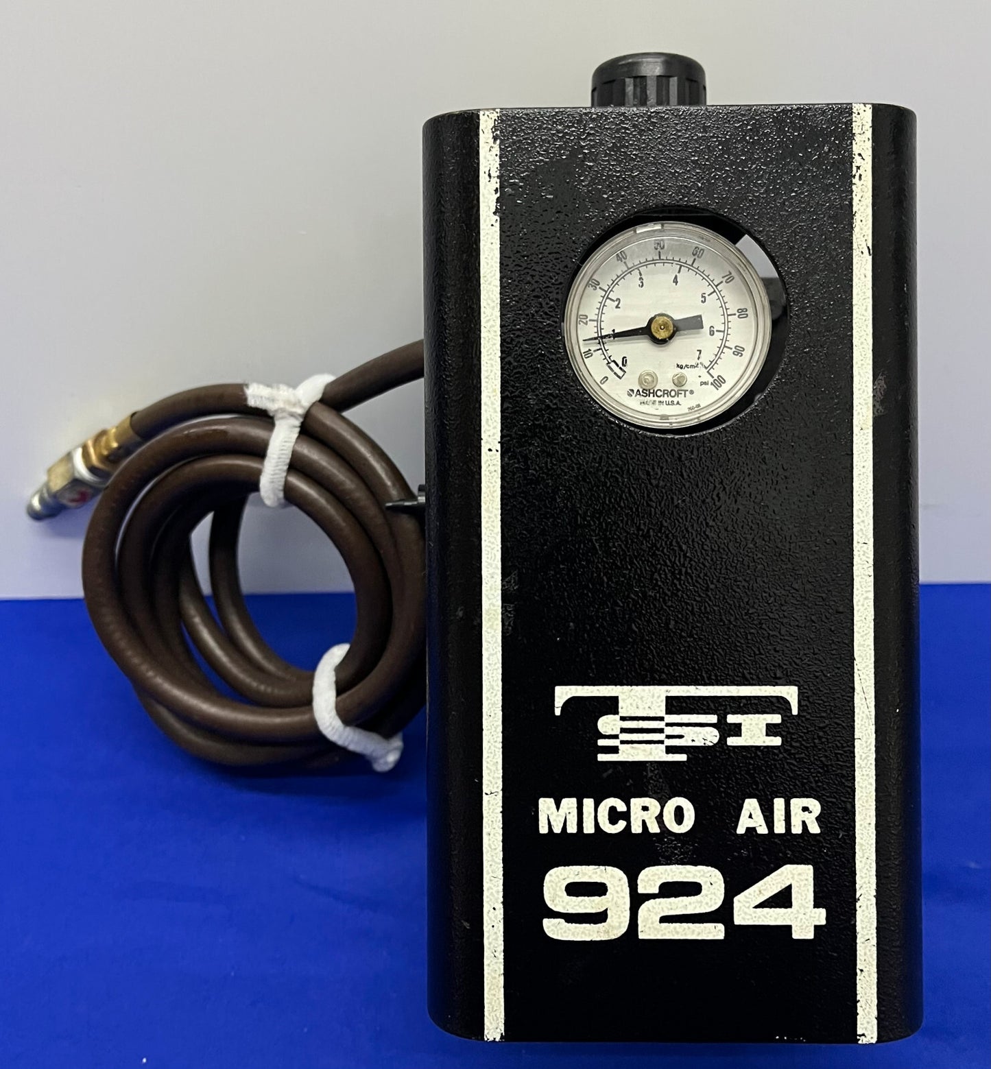 DISTRIBUTEUR DE VALVE DE PIED TECHCON TSI MICRO AIR 924 100 PSI AVEC TUYAU