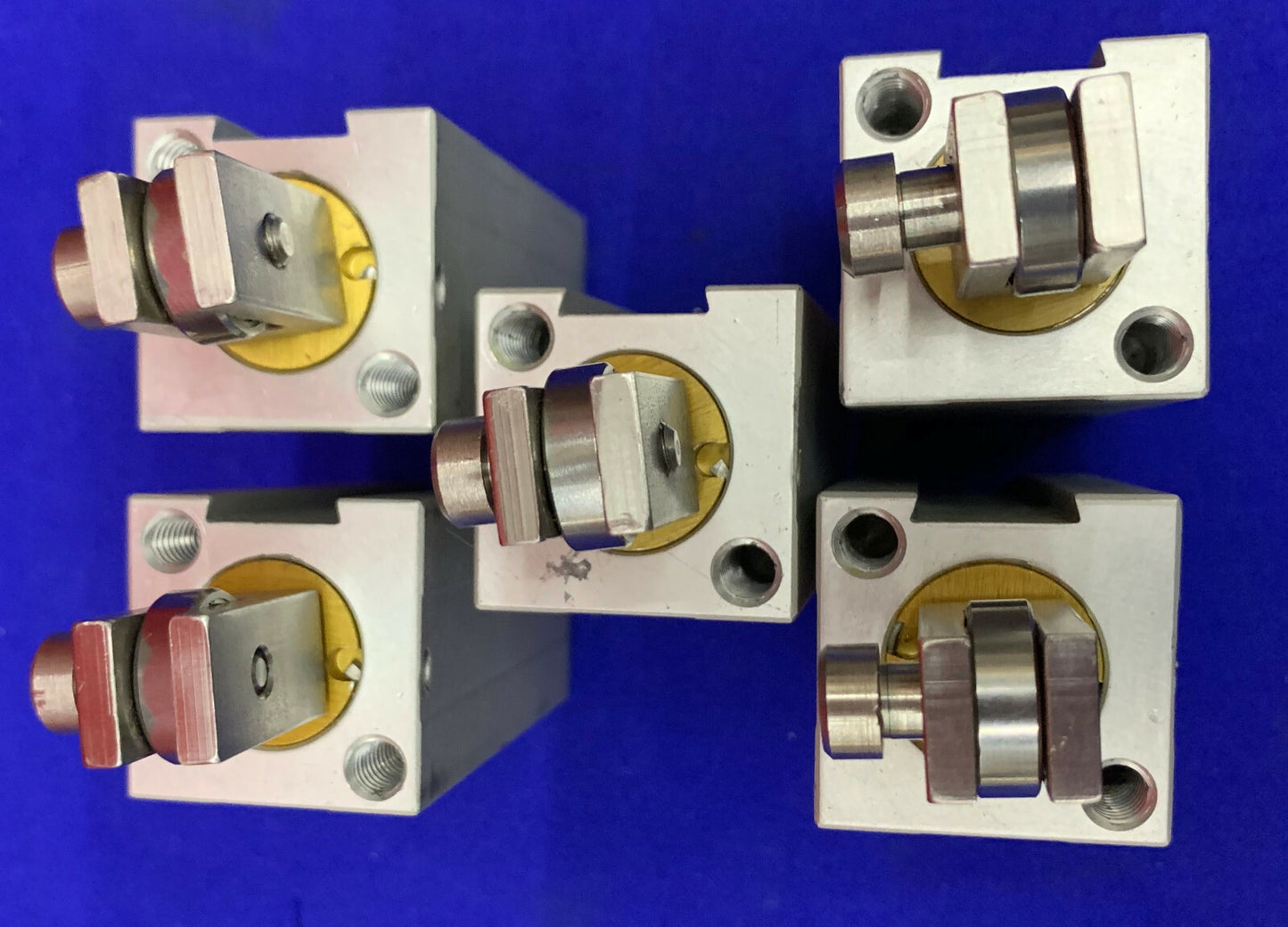 CILINDROS DE AIRE NEUMÁTICOS COMPACT AIR PRODUCTS AS34X2. SE VENDEN EN UN LOTE DE 5 CANTIDADES