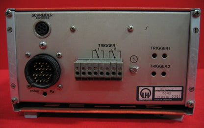 LEYBOLD-HERAEUS ULTRATEST FB HELIUM GAS LEAK DETECTOR REMOTE MONITOR ONLY