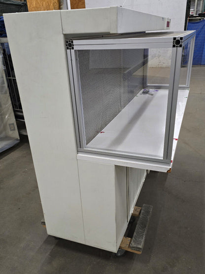 CLEAN AIR PRODUCTS CAP301-624-30H 6FT HORIZONTAL LAMINAR FLOW CLEAN BENCH