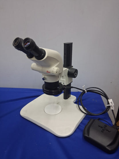 LEICA S4E STEREO ZOOM MICROSCOPE 6.3 -30 X MAGNIFICATION WITH STAND & LED LIGHT