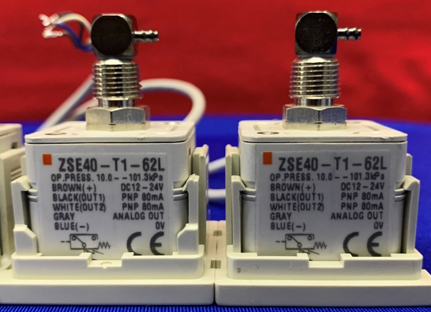 1 lote de 4 interruptores de vacío digitales SMC ZSE40-T1-62L 
