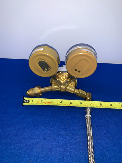 HARRIS, GAS REGULATOR 25GX-145, 3000PSI MAX, VALVE, MISSING ONE GAUGE COVER