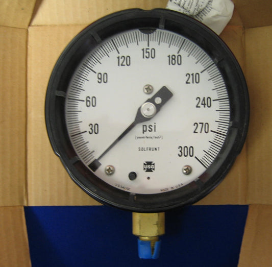 AMTEK US GAUGE DIVISION PSI SOLFRUNT USG 1980 300 PSI 155012B198 LM 4 1/2 1/4