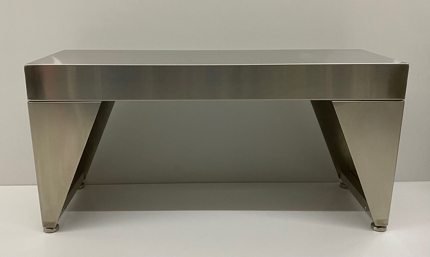 Gowning MMBT STAINLESS STEEL CLEANROOM BENCH 36" X 18" X 17.75" ADJUSTABLE FEET