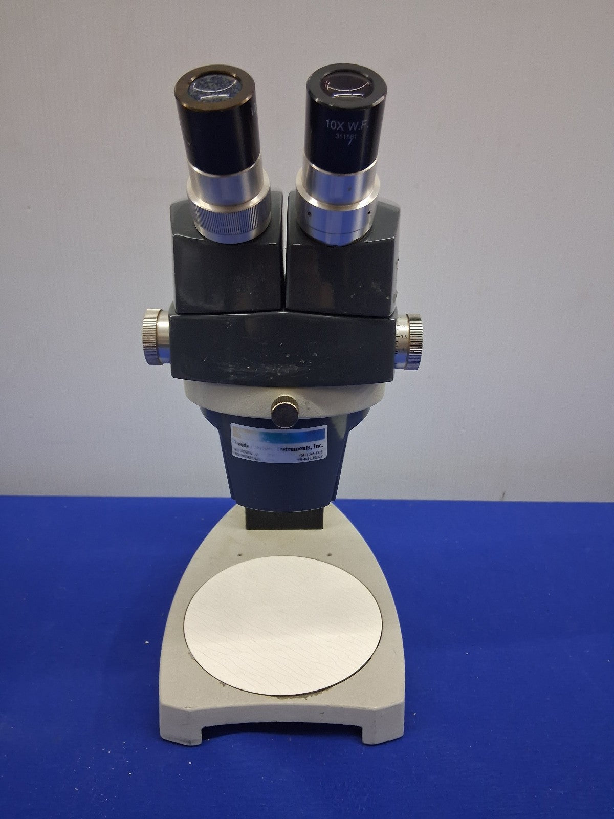 American Optical StereoStar Zoom 570 Vintage MICROSCOPE 0.7X To 4.2X & Stand