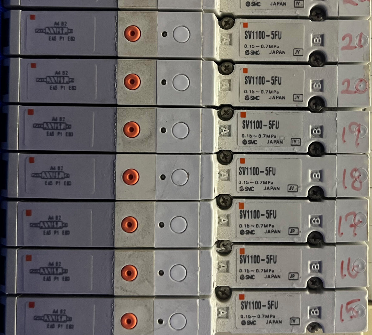 SMC SS5V1-1010983-03-1 STATIONKLEPVERDEELBLOK MONTAGE HOEVEELHEID 14 SV1100-5FU 