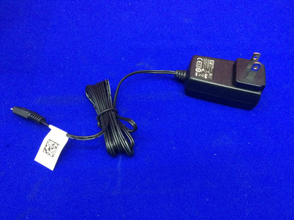 ALIMENTATORE XP Power 5Volt DC 1.6A 100-240 spina USA a Micro USB VEP08US05