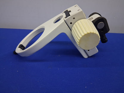 LEICA 10445945 STEREO MICROSCOPE FOCUS MOUNT POD HOLDER MICROSCOPE HOLDER  76MM